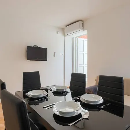 Leon Apartmán Mali Lošinj