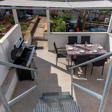 Apartment Leon Mali Losinj
